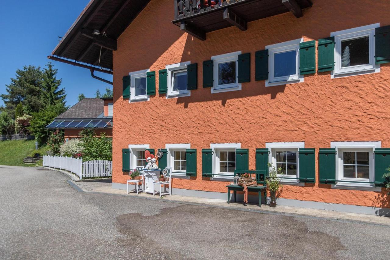 Apartment Im Gaestehaus Maximilian Eggelsberg